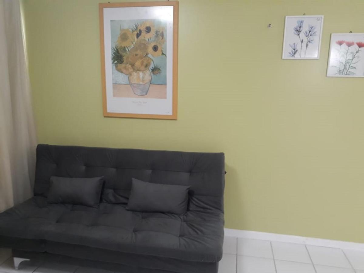 Na Beira Mar De Pajucara- Edif Neo- Apartamento Quarto E Sala - Possui Varanda- Vista Lateral Do Mar -Rua Julio Plech Filho 60 Esquina Com Avenida Doutor Antonio Gouveia - Consumo Eletrico E Pago No Ckeck-Out 1Kwh E 1,35 Reias- Tem Tela De Protecao Daire Maceió Dış mekan fotoğraf